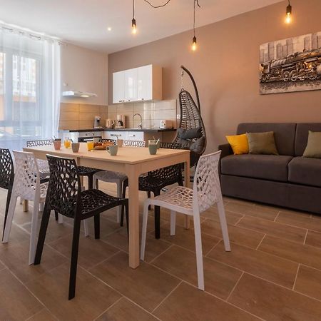 Loc Trotteur Le Cacao - Balneo, Gare Lourdes Apartment Exterior foto